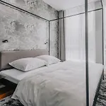 Thechipp - Designapartment Mit Seeblick, Pool, Sauna & Kamin Apartment *
