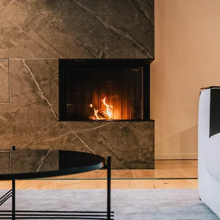 Thechipp - Designapartment Mit Seeblick, Pool, Sauna & Kamin شقة باد سارو