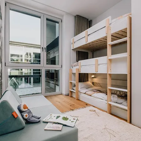 Thechipp - Designapartment Mit Seeblick, Pool, Sauna & Kamin Апартаменты *