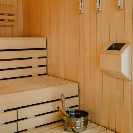 شقة Thechipp - Designapartment Mit Seeblick, Pool, Sauna & Kamin باد سارو