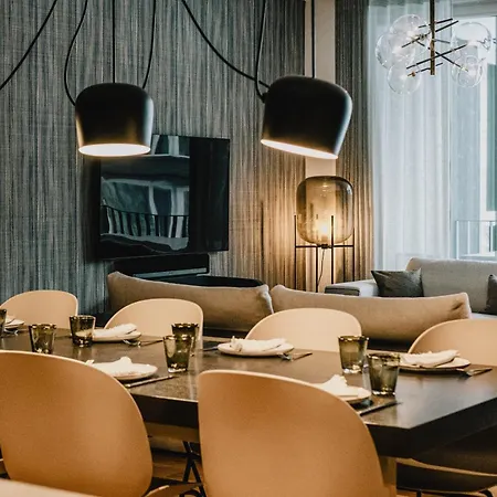 Апартаменты Thechipp - Designapartment Mit Seeblick, Pool, Sauna & Kamin *