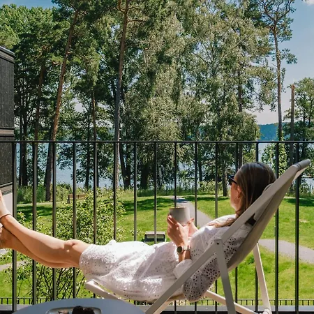 Thechipp - Designapartment Mit Seeblick, Pool, Sauna & Kamin